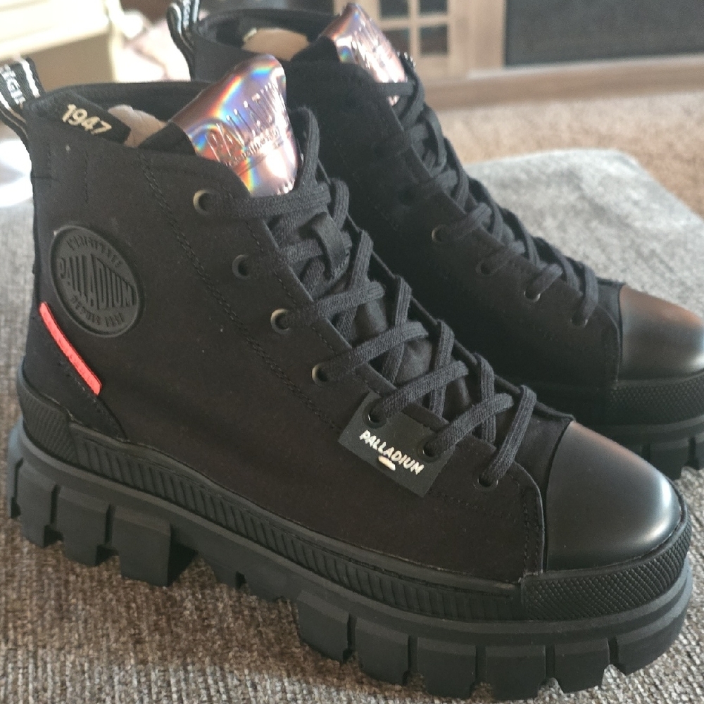 Palladium Black Platform Women's Shoes